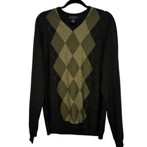 Banana Republic Argyle V-Neck Sweater in Black and Olive